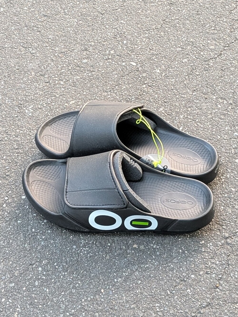 OOFOS OOahh Sport Flex Slides (New)